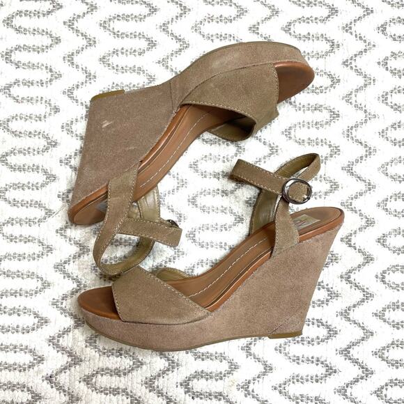 DV by Dolce Vita Shoes - Dolce Vita Brown Ankle Strap Peep Toe Wedges Women’s sz10 Spring Suede Neutral